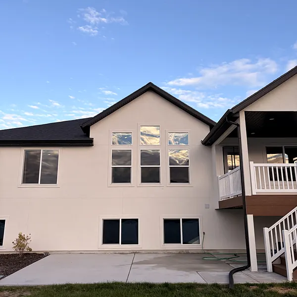 Post-construction window cleaning on a new home